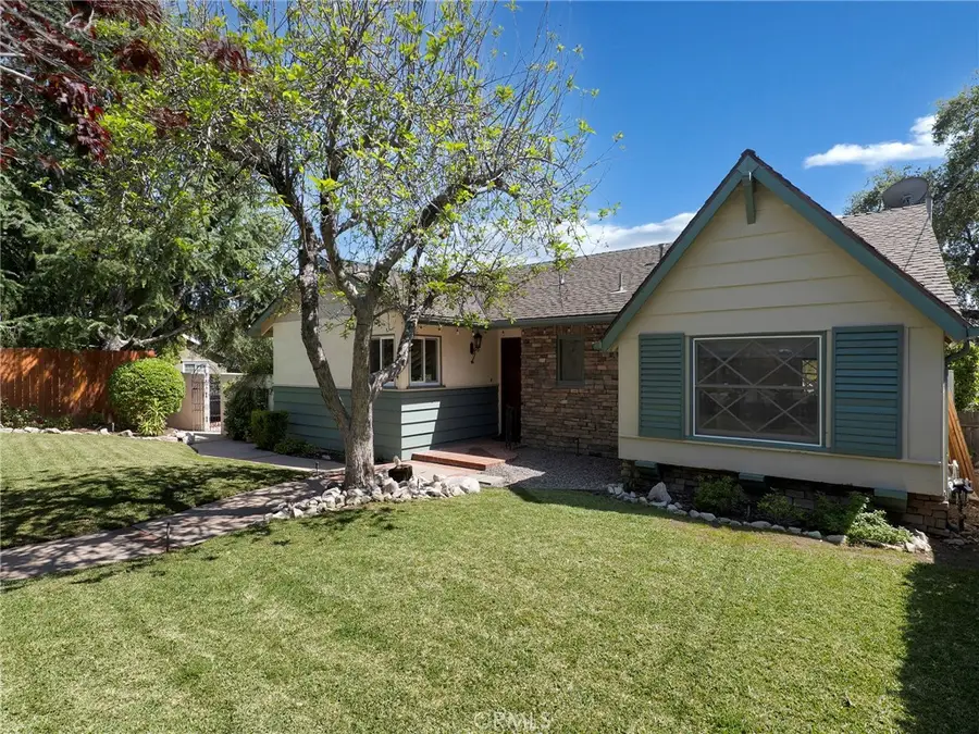 2254 Cross St., La Canada Flintridge, CA 91011 - #2