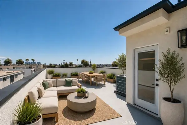540 N Serrano Avenue, Los Angeles, CA 90004