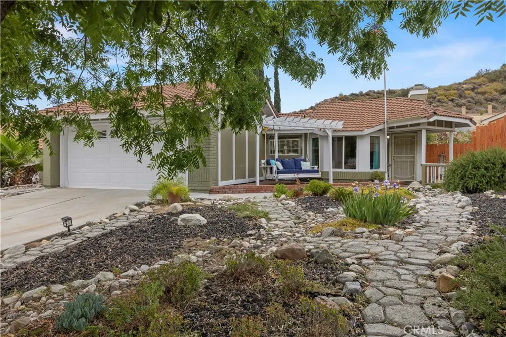 15236 Poppy Meadow, Canyon Country, CA 91387 - #1