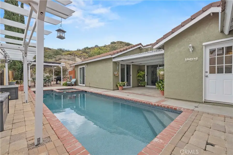 15236 Poppy Meadow, Canyon Country, CA 91387 - #2
