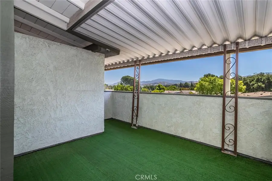 19716 Avenue Of The Oaks, Newhall, CA 91321 - #2