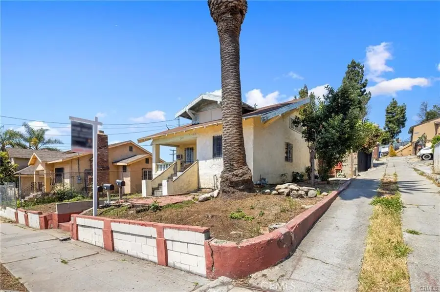 2215 Parkside Avenue, Los Angeles, CA 90031 - #2