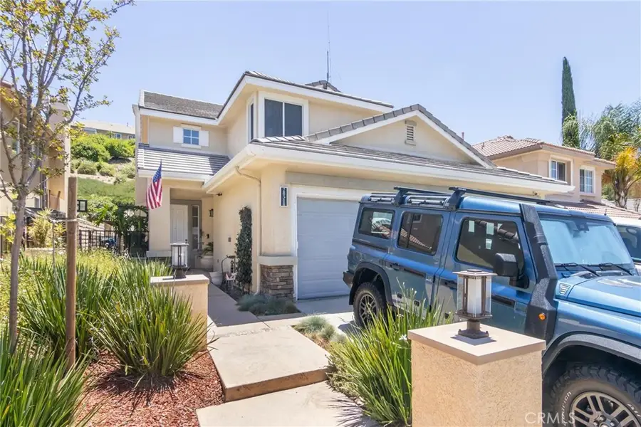 28318 Santa Catarina, Saugus, CA 91350 - #2