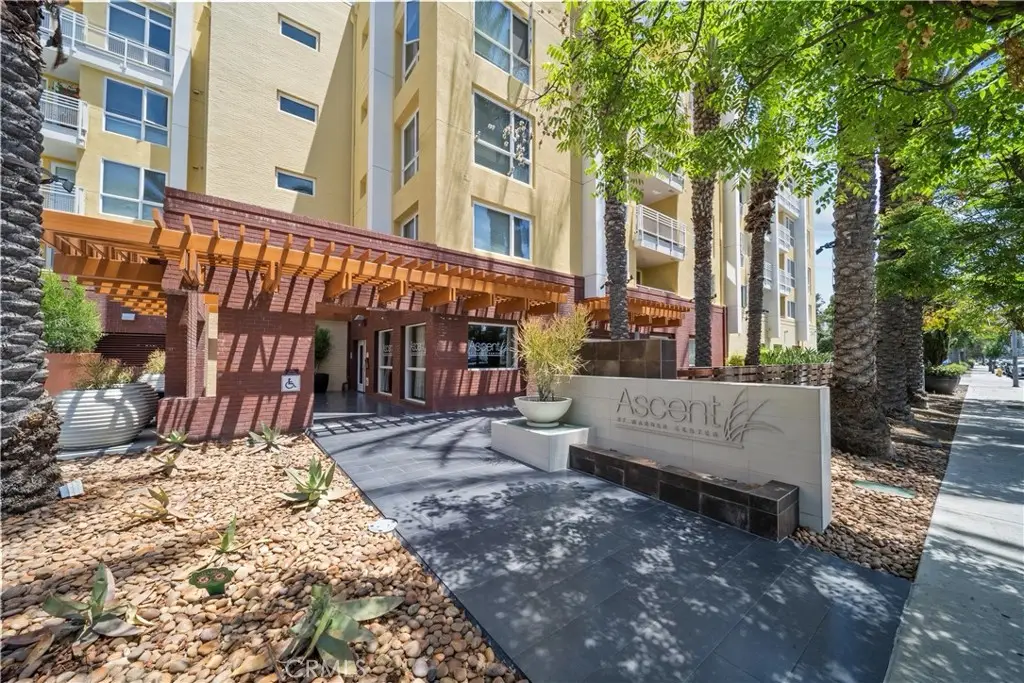 21301 Erwin #420, Woodland Hills, CA 91367 - #1