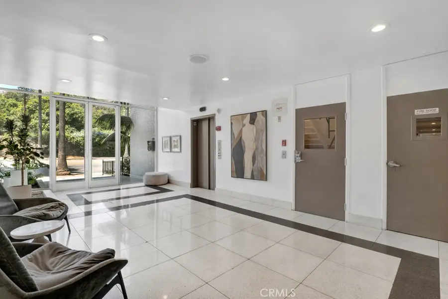 7560 Hollywood Boulevard, Los Angeles, CA 90046 - #3