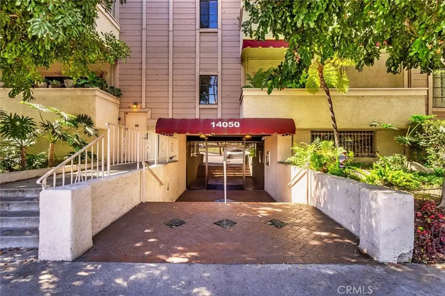 14050 Magnolia Boulevard #201, Sherman Oaks, CA 91423 - #3
