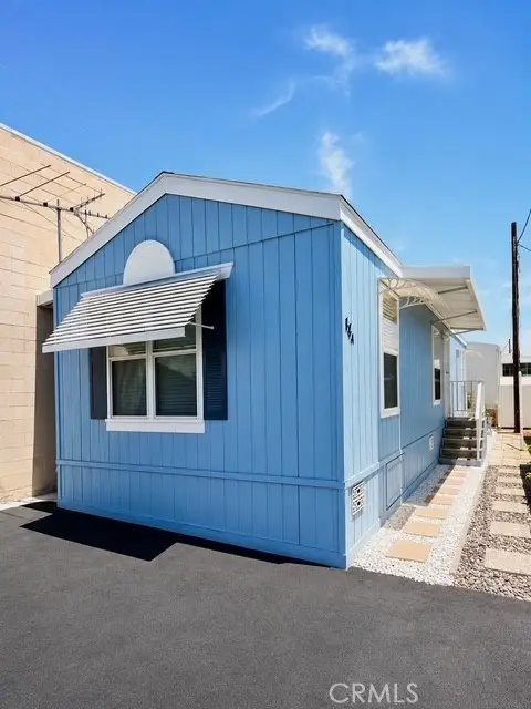 7800 Balboa, Van Nuys, CA 91406
