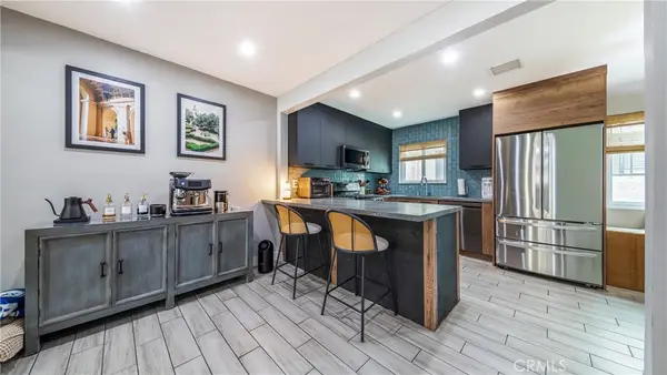 7422 Hazeltine, Van Nuys, CA 91405