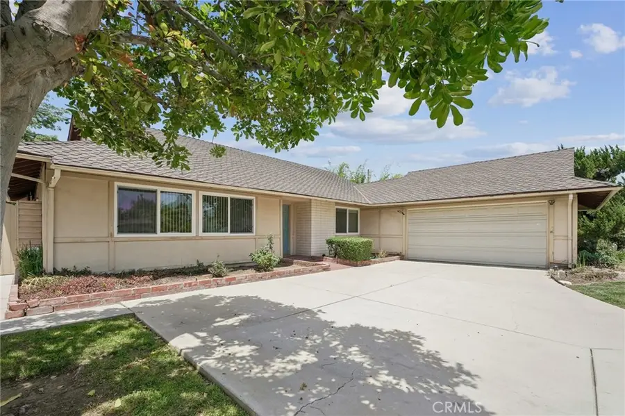 22259 Bassett, Canoga Park, CA 91303 - #3
