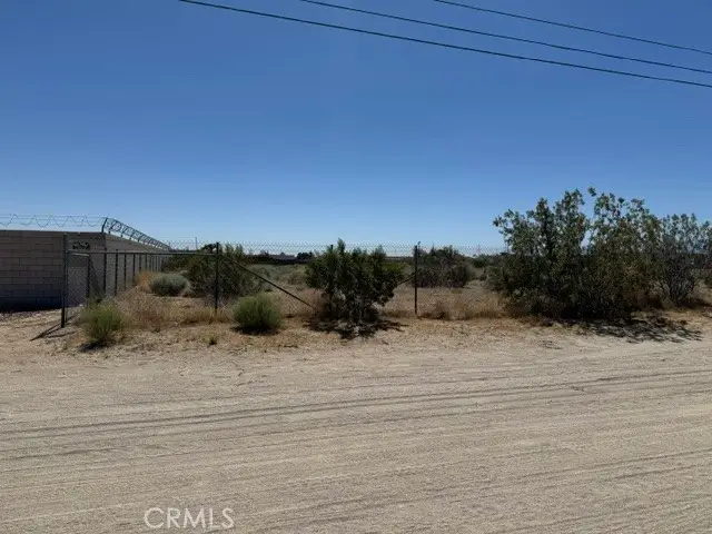 42136 6th Street E, Lancaster, CA 93535 - #1