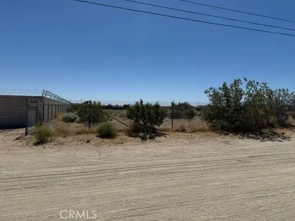 42136 6th Street E, Lancaster, CA 93535