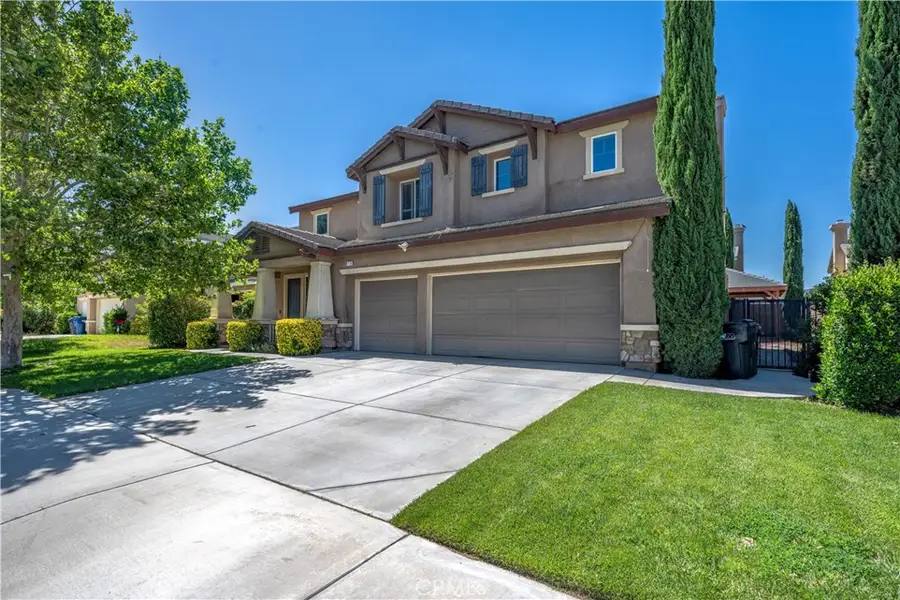 6130 W Avenue K2, Lancaster, CA 93536 - #2