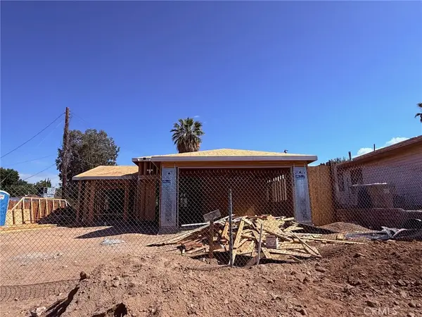 3008 Crestline, Bakersfield, CA 93306