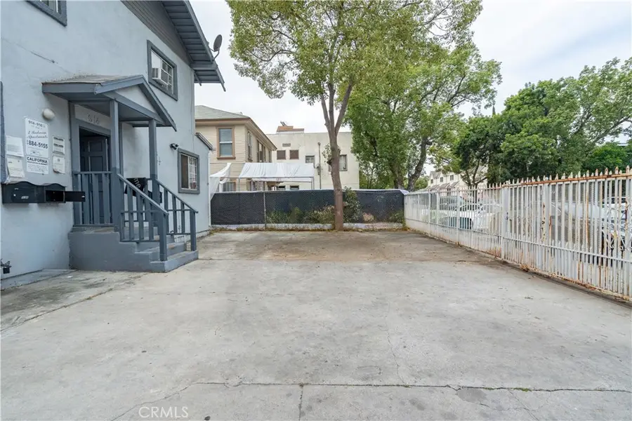 914 W 41st Street, Los Angeles, CA 90037 - #2