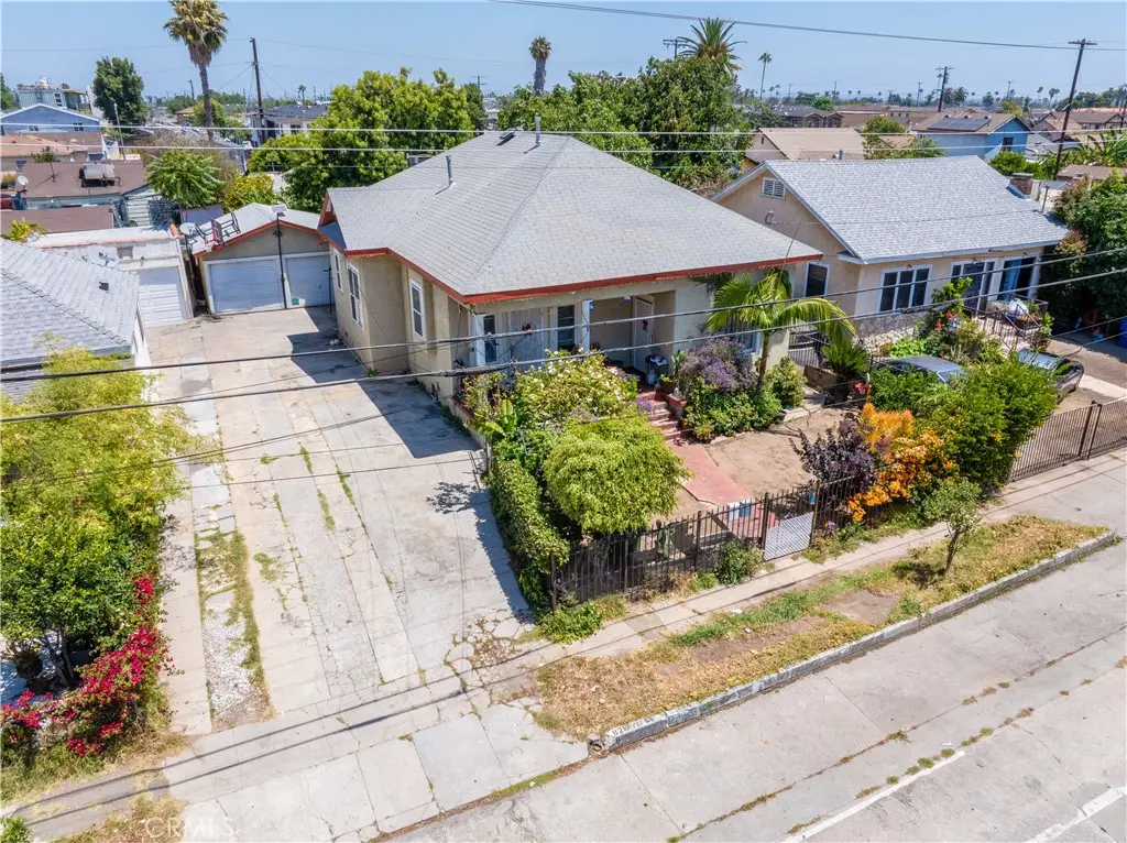 821 823 W 98th Street, Los Angeles, CA 90044 - #1