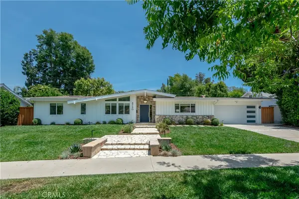 4730 Degovia Avenue, Woodland Hills, CA 91364
