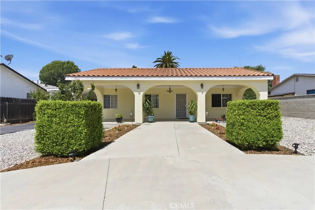 8019 Hatillo, Winnetka, CA 91306 - #1