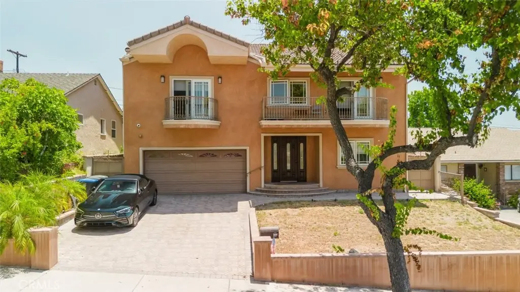 700 Irving Drive, Burbank, CA 91504 - #1