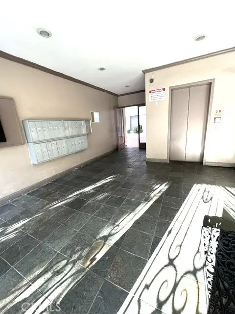 6828 Laurel Canyon, North Hollywood, CA 91605 - #1