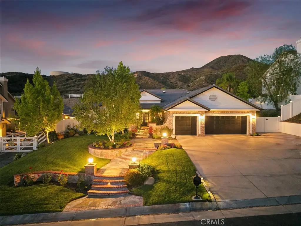 15263 Saddleback, Canyon Country, CA 91387 - #1