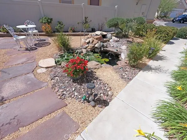 19611 Castle Harbor Court, Apple Valley, CA 92308