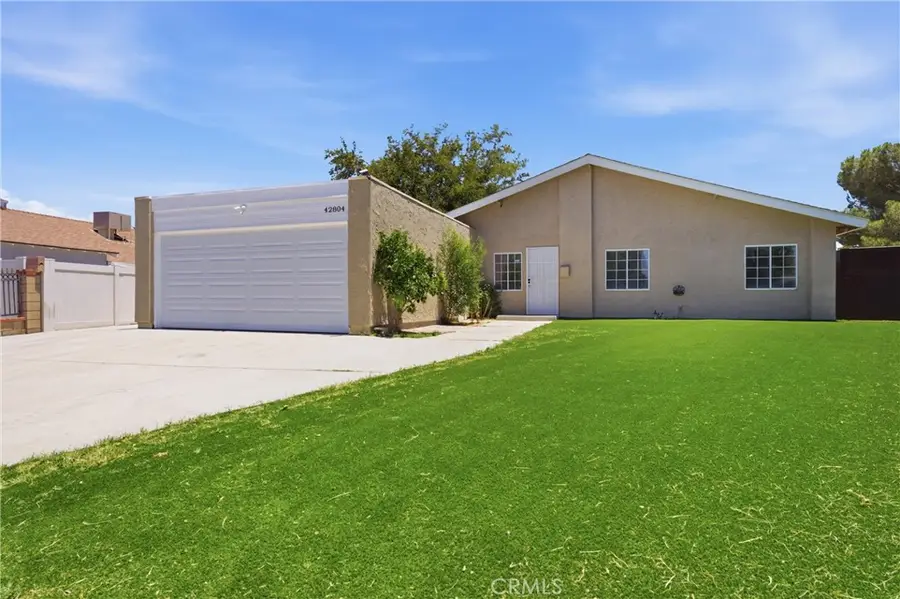 42804 Yew Street, Lancaster, CA 93536 - #3