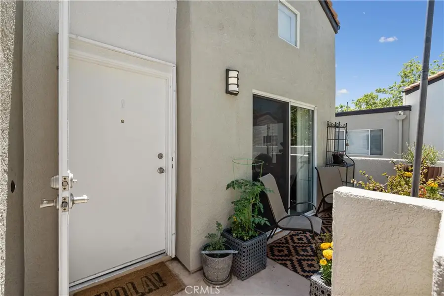21305 Nandina Lane #201, Newhall, CA 91321 - #3