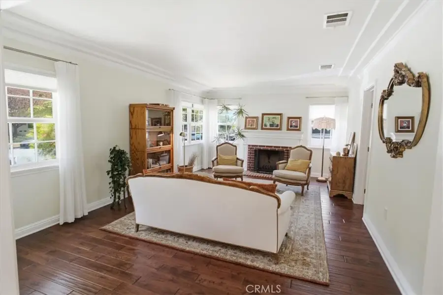 2049 E Glenoaks, Glendale, CA 91206 - #2