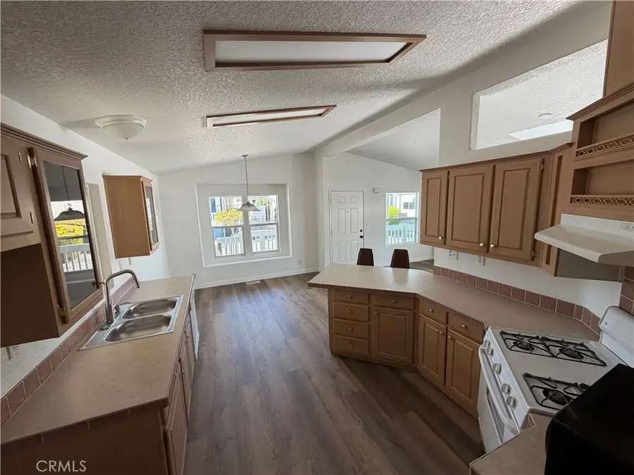 10900 Sepulveda #23, San Fernando, CA 91345 - #3