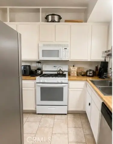 7150 Carlson Circle #24, Canoga Park, CA 91303 - #3