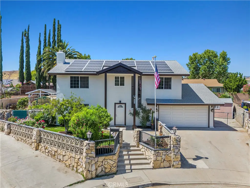 28020 Newbird Drive, Saugus, CA 91350 - #1