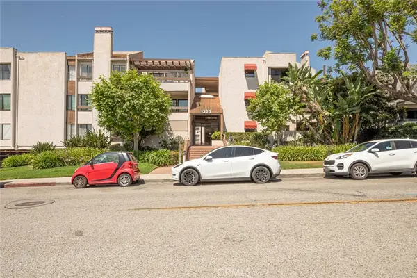 1325 Valley View Road #301, Glendale, CA 91202