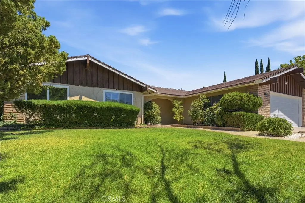 44050 27th W, Lancaster, CA 93536 - #1