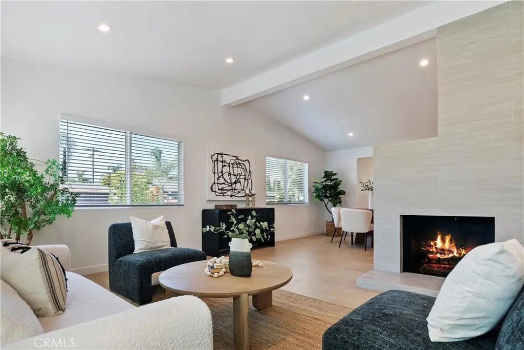7333 Mclaren, West Hills, CA 91307 - #1