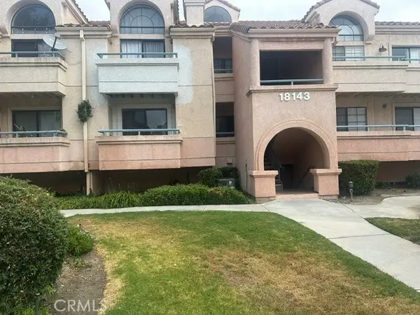 18143 Erik Court #235, Canyon Country, CA 91387