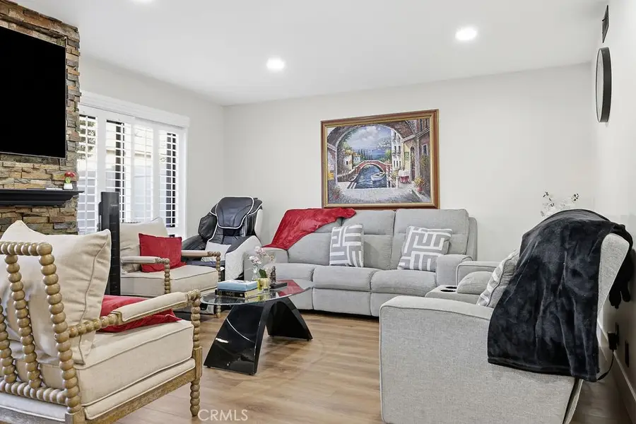 8341 De Soto #15, Canoga Park, CA 91304 - #3