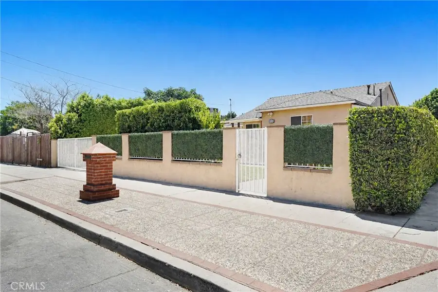 21006 Cohasset Street, Canoga Park, CA 91303 - #2
