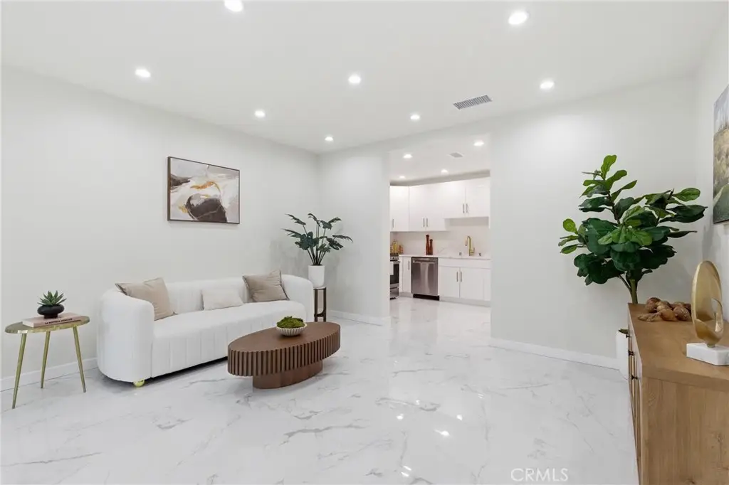 10012 Plainview Avenue, Tujunga, CA 91042 - #1