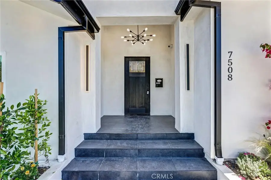 7508 Claire Avenue, Reseda, CA 91335 - #2