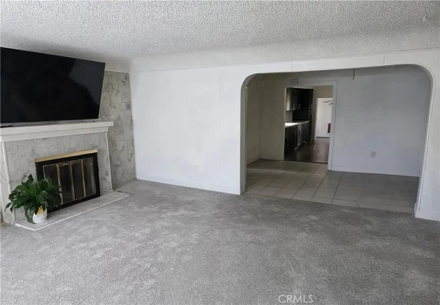 8216 S Van Ness Avenue, Los Angeles, CA 90047 - #2
