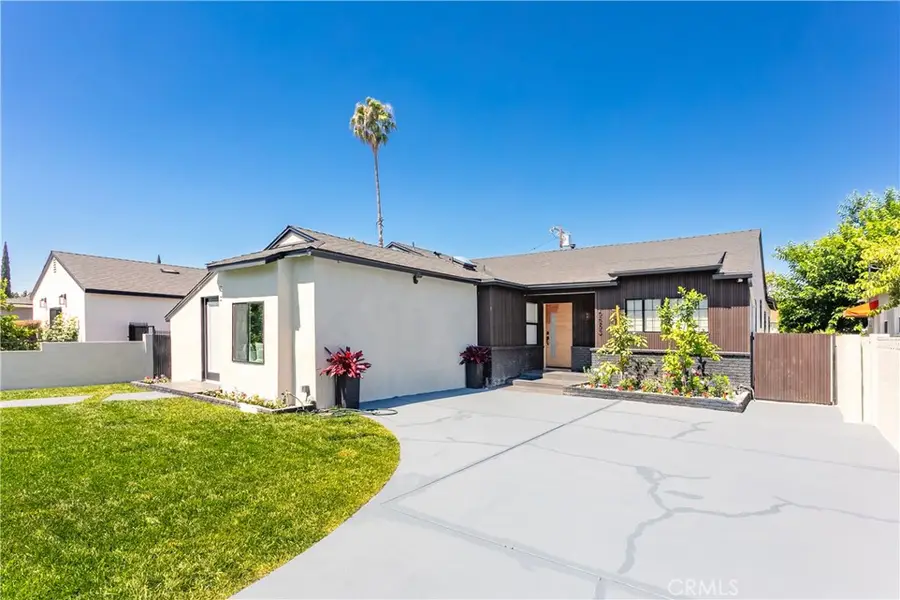 6853 Willis Avenue, Van Nuys, CA 91405 - #2