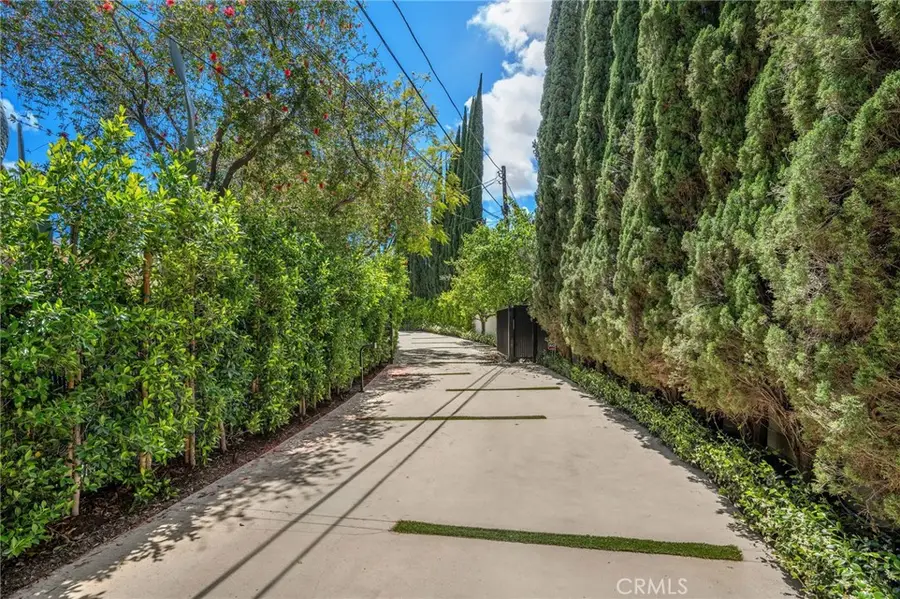 16988 Strawberry Drive, Encino, CA 91436 - #3