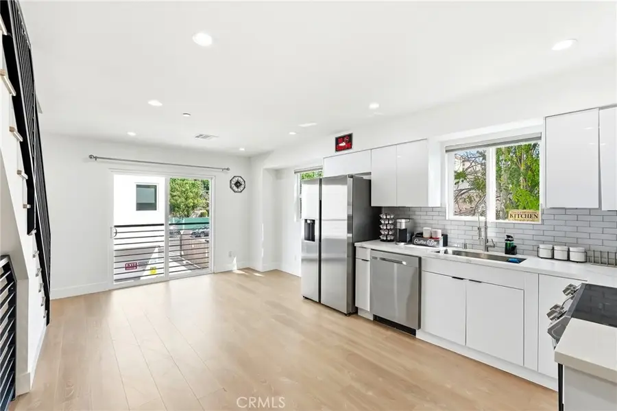 4453 Colfax Avenue, Studio City, CA 91602 - #3