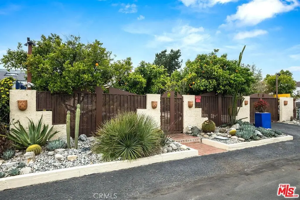 6033 Fulcher, North Hollywood, CA 91606 - #1