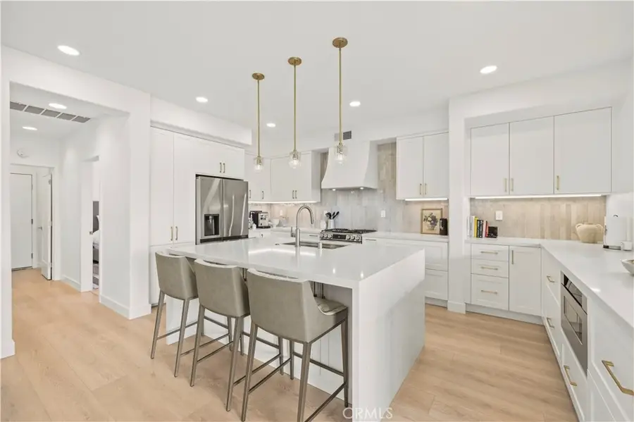 22915 Raintree Lane, Saugus, CA 91390 - #2