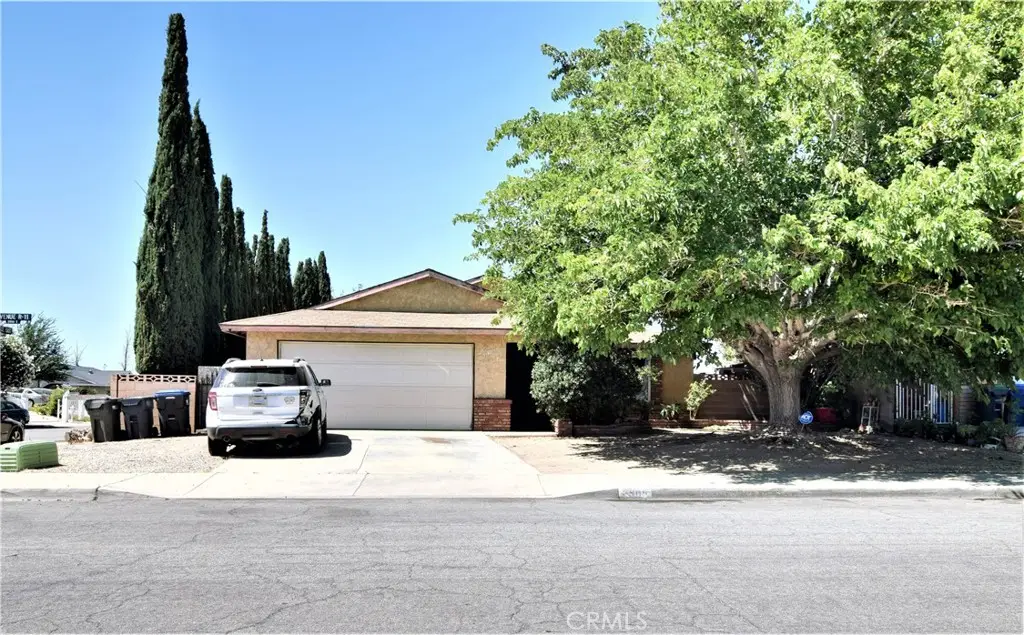 2905 E Avenue R11, Palmdale, CA 93550 - #1