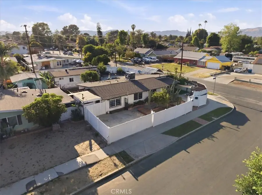 7959 Bothwell, Reseda, CA 91335 - #2