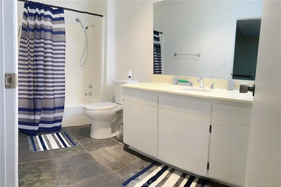 18526 Mayall #I, Northridge, CA 91324 - #3