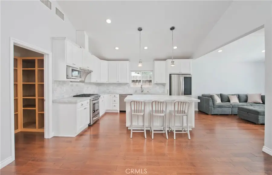 17343 Martha Street, Encino, CA 91316 - #3