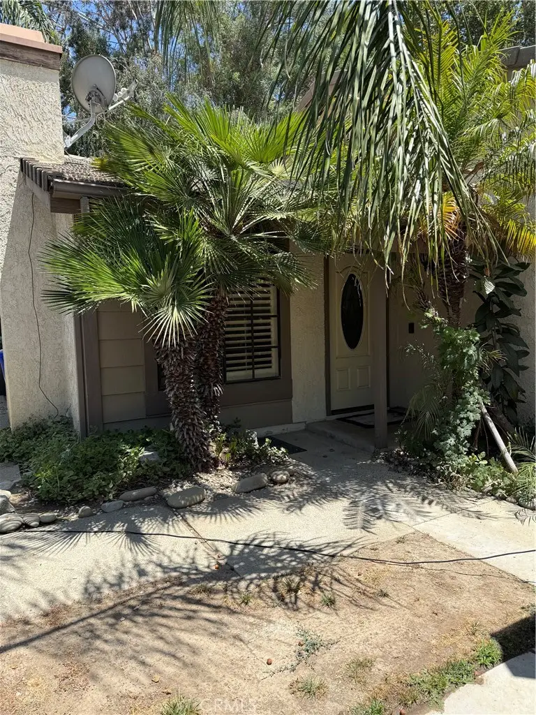 25852 Estaban, Valencia, CA 91355 - #2